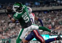 Thriving Jets offense waiting for Rodgers, Wilson to connect