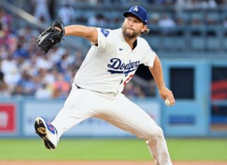 Clayton Kershaw declines $10M player option with Dodgers