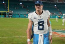 Titans to stick with Levis after Rudolph fills in for injured QB