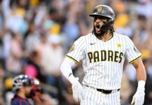 Padres roll as Fernando Tatis Jr. marks playoff return with HR