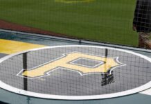 Pirates fire hitting coach Haines, bullpen coach Meccage