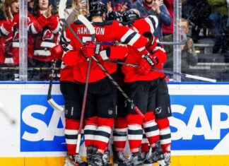 Devils sweep season-opening series vs. Sabres in Prague