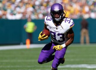 Source — Vikings RB Aaron Jones (hamstring) expected to play