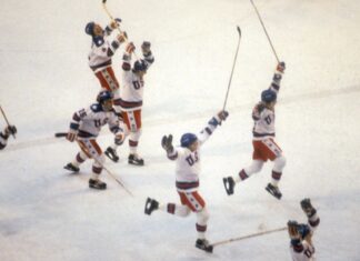 ‘Miracle On Ice’ hockey team up for Congressional Gold Medals