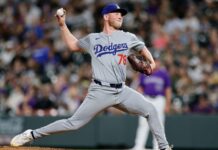 Dodgers replace Micahel Grove with Ben Casparius on roster