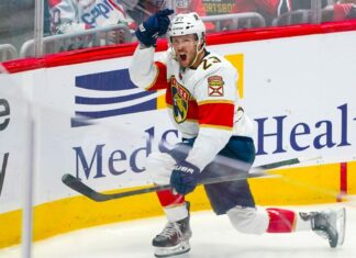 Carter Verhaeghe, Panthers agree to 8-year, $56M deal