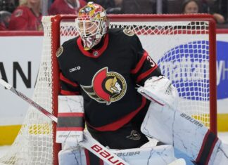Linus Ullmark sticking with Senators on 4-year extension