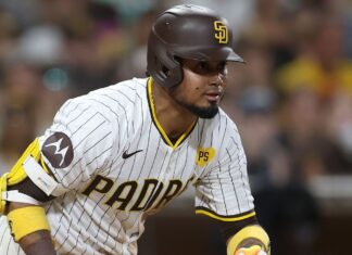Padres’ Luis Arraez recovering from left thumb surgery