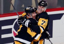 Malkin scores 500th goal, Crosby hits 1,600 points for Penguins