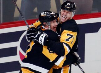 Malkin scores 500th goal, Crosby hits 1,600 points for Penguins