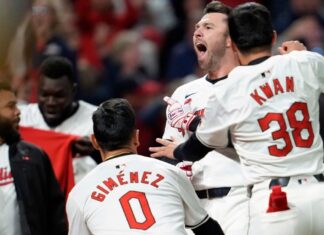 Guardians top Yankees on walk-off HR in 10th of ALCS Game 3