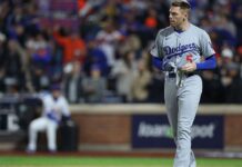 Dodgers’ Roberts — Possible Freeman (ankle) sits NLCS Game 6