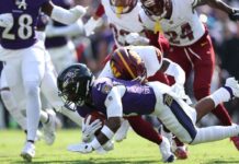 Ravens put top returner Deonte Harty on IR with knee injury