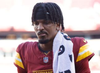 Commanders QB Jayden Daniels practices, could play vs. Bears