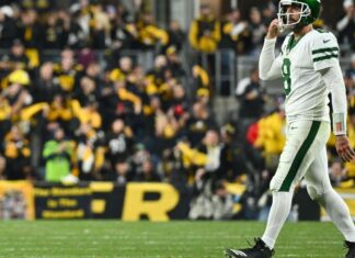 Aaron Rodgers, Davante Adams reunion fails to spark Jets