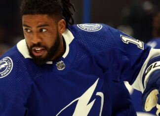 New Islanders forward Anthony Duclair is out long term