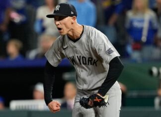 Yankees pick up Luke Weaver’s 2025 option for $2.5 million