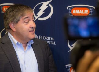 Jeff Vinik sells stake in Lightning, will retain control