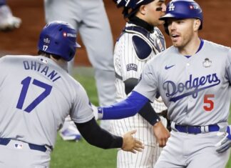 Los Angeles Dodgers win, take dominant 3-0 World Series lead