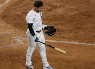 Yankees again let down by offense in World Series Game 3 loss