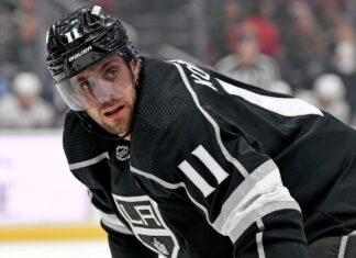 Kopitar reaches 800 career assists in Kings’ win vs. Knights