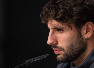 What Dominik Szoboszlai said on high-profile misses after night as No. 9 – Liverpool FC