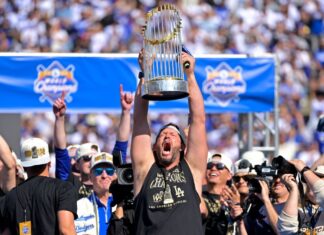 Emotional Clayton Kershaw savors long-awaited Dodgers parade