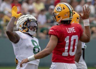 Source — Packers’ Love, Jacobs expected to face Lions