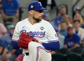 Rangers RHP Nathan Eovaldi declines $20M, becomes free agent
