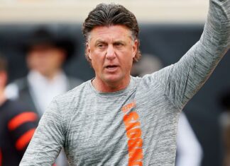 Oklahoma State coach Mike Gundy urges ‘confidence’ amid 6-game bracket