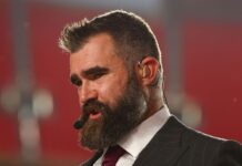 Jason Kelce apologizes for cellphone incident at Ohio State-Penn State