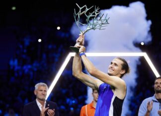 Zverev wins in Paris, secures his place in the ATP Finals